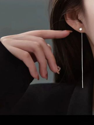 高级感流苏耳线!2025爆款耳饰,气质拉满 #美出高级感 #饰品分享 #精致女人必备