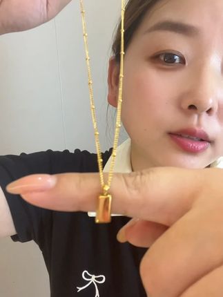 不掉色 #项链 #女人喜欢的饰品 #自用好物推荐 #饰品分享 钛钢项链 不掉色素款小方块项链轻奢时尚显气质坠链ins网红锁骨链