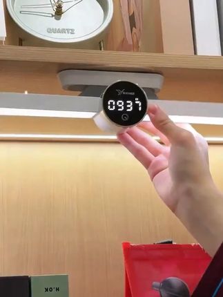 雅格台灯学习专用笔筒LED灯宿舍护眼灯保护学生视力护眼学习灯#雅格台灯 #学习台灯 #护眼灯 #宿舍台灯 #LED台灯