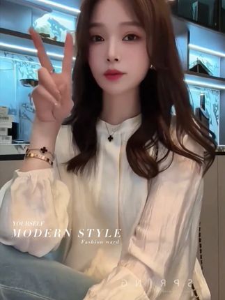 #张予曦毕雯珺真拍了红裙抱 #深情眼 #张予曦 #毕雯珺
