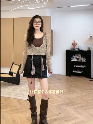 用琥珀流光打开秋天~弹力罩衫两件套+高腰A字半身裙 #时髦精 #琥珀流光 #ootd穿搭 #设计感穿搭 #穿出高级感