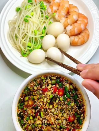 越来越多人喝这款独立包装#桑叶双瓜茶 你一定要试一试 冲泡简单,茶汤透亮,好喝#这茶不错 #桑叶茶好处多多