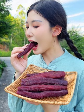 追剧嘴馋吃红瑶蜜薯,解馋抗饿嘎嘎给力,连糖都不加的健康美味 #地瓜干 #软糯香甜