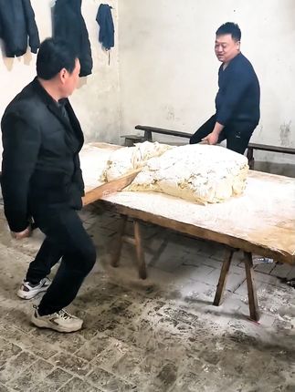 经常在家蒸馒头的姐姐一定要看过来了,一招教你蒸出来的馒头蓬松宣软不塌#蒸馒头 #发面