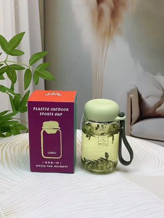 迷你随手杯女生水杯Tritan塑料杯耐高温太空杯子防漏#迷你随手杯 ##耐高温杯子 #杯子控 #好物一起分享 #迷你水杯