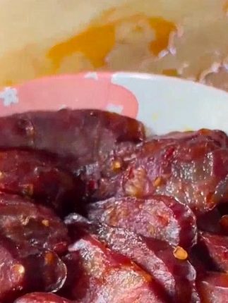 可惜你不吃香肠 又怎会知道麻辣味的香肠有多香 #可惜你不吃香肠# 又怎会知道麻辣味的香肠有