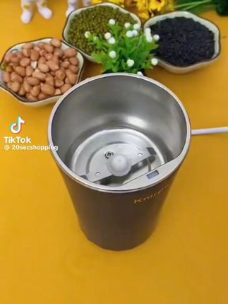 这个电煮锅折叠后就一个饭盒大小,外出携带很方便,两档火力调节 #电煮锅 #露营装备 #折叠电煮锅 #宿舍锅 #小电锅