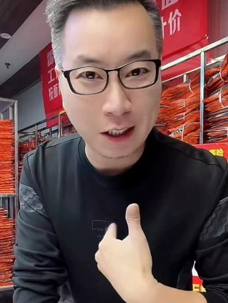 会穿是魅力,会搭是能力,秋季新款男士卫衣,解决你的穿衣烦恼 #秋季新款穿搭#男士卫衣#面料柔软舒适#品质男装