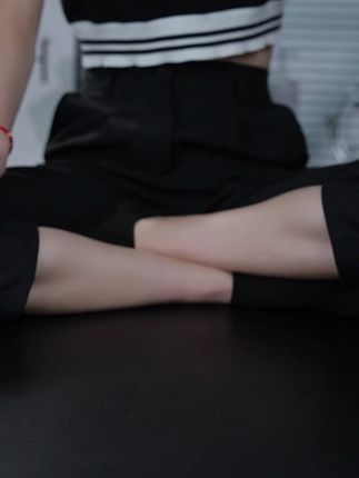 兄弟们穿这双鞋出门真的很加分哇! #男鞋 #软底软面穿上超舒服 #百搭鞋子 #谁穿谁好看#ootd穿搭