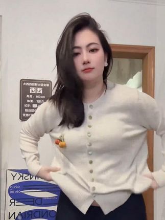 (717)2025春秋季新款时尚宽松显瘦圆领长袖针织衫休闲百 #说好的随便穿穿去看秀# 秋季不露腿穿搭 #大码女装微胖女生# 面料柔软舒适