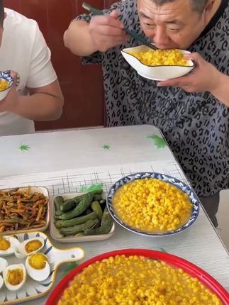 少吃鸡鸭鱼肉,多吃这个东北特产芸豆玉米茬,色泽金黄,口感细腻柔滑,营养分量很足,老人和孩子都爱吃