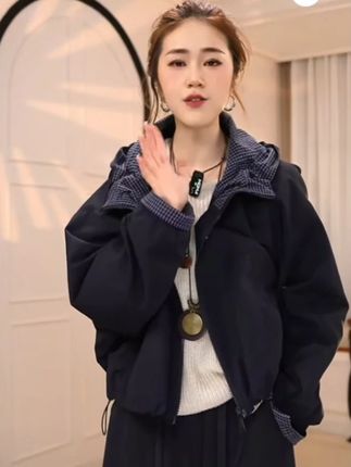 #韩系穿搭 #ins穿搭 #设计感小众上衣 #洋气减龄#百搭上衣