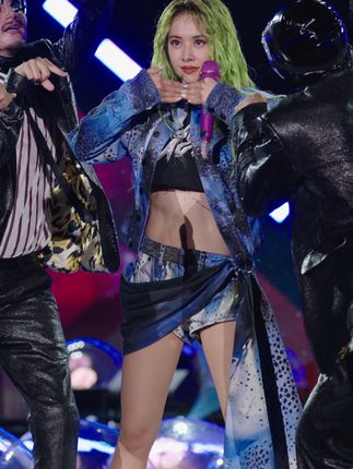蔡依林上身Mugler 这腹肌简直了 #蔡依林uglybeauty演唱会 #蔡依林上海演唱会 #蔡依林演唱会