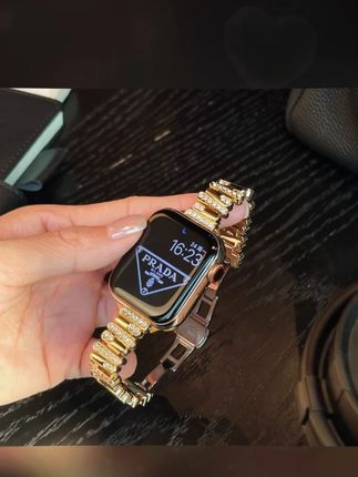#黄子韬推荐 适用于苹果iWatch10手表S9新款S8/7不规则金属镶钻高级表带 谁懂啊 不规则镶嵌锆石iwatch表带,不论单戴叠戴都是很精致的单品!#iwatch #iwatch表带推荐 #表带 #手表表带#苹果表带