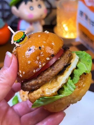 【冷链发货】以牛为本 大块鲜肉绞制牛肉饼 早餐营养美味 赠汉堡胚 #牛肉饼 #牛肉饼汉堡 #精选好物 #营养早餐 #视频同款在商品橱窗