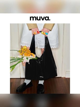 #大容量托特包 #包包推荐 #单肩包 #出门必备 #休闲包 MUVA大容量折折托特包女单肩质感原创设计上学通勤小众包2.10新品