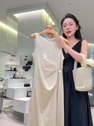 法式圆领无袖系带收腰连衣裙女夏季2025轻熟风气质背心长裙子5345#法式 #圆领 #轻熟风 #长裙 #连衣裙