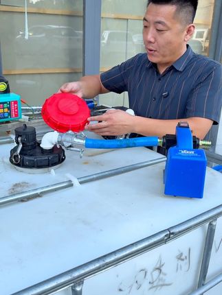 升级款快拆吨桶盖接头