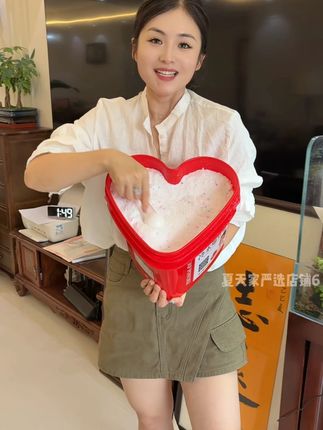 夏天洗衣服有汗渍油渍烧烤渍,就用这桶#冷水爆炸盐#洗衣服就靠它了#持久留香
