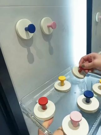免打孔多巴胺吸盘挂钩,强力承重超可爱,门后把手都能用! #免打孔挂钩 #多巴胺挂钩 #可爱粘钩 #强力承重钩 #门后粘钩