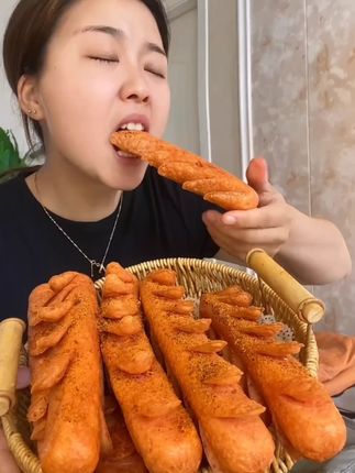 双润煎烤旺爆款煎烧烤油炸淀粉肠面肠烧烤肠香肠散装鲜嫩煎炸肠#嘎嘎好吃#淀粉肠#妈呀太香了#烤肠#路边摊美味