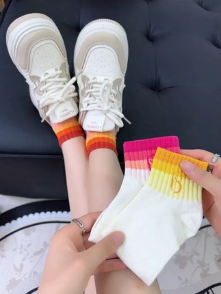 #脚宽脚胖都可以  我的天!太好看了吧#面料柔软舒适  就要穿点不一样的#百搭鞋子  #防掉跟  #穿出高级感