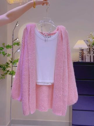 #秋冬慵懒风毛衣穿搭 #秋冬穿出时髦贵气感 #时髦精的ootd #时髦精的冬天这样穿 #时髦精look被我轻松拿捏