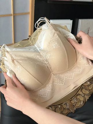 让胸部在温柔中绽放自信光芒 #面料柔软舒适  #源头工厂  #好物分享  #秋冬穿搭