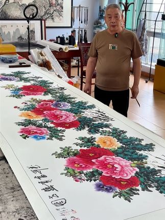 大师手绘花开富贵 装点你的盛世家居! 巨幅花鸟画作《花开富贵》来啦!寓意吉祥美好,快来了解背后的故事吧~#国画#书画#字画#家居挂画#牡丹