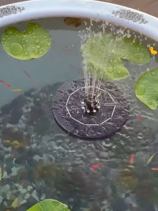 完全不用电的太阳能喷泉,多种喷头效果,水缸,鱼池,户外有水的地方都可以用#太阳能喷泉 #庭院鱼池