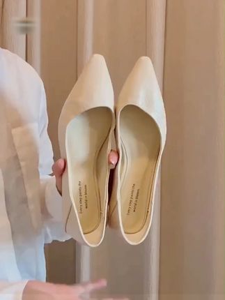 羊皮版~法式简约尖头坡跟浅口单鞋女配裙子通勤气质一脚蹬奶奶鞋#平底鞋 #法式平底鞋 #尖头平底鞋 #一脚蹬奶奶鞋 #浅口单鞋