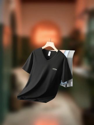 莫代尔纤维短袖t恤男装V领上衣#短袖t恤 #夏季新款 #面料舒适透气 #穿出高级感 #品质男装