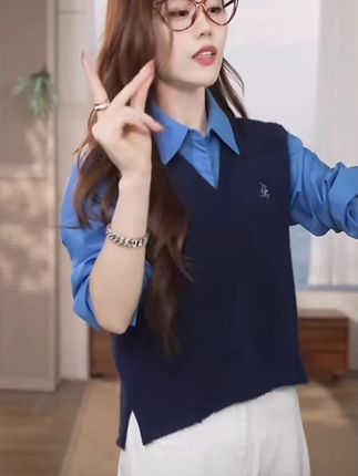 【章若楠抗皱衬衫】茵曼克莱因蓝三好衬衫长袖衬衣时尚休闲百搭舒适#显瘦穿搭 #品质女装 #通勤搭配 #衬衣控 #显瘦遮肉