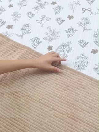 一盖适配四季!棉绒双面床盖:春秋靠棉柔,寒冬靠绒暖 #家纺床上用品 #床盖 #床盖三件套 #家居好物推荐 #家居好物