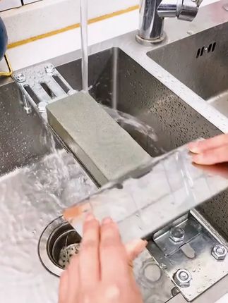 #磨刀石 让做饭的人轻松些,切肉不再那么费力。#厨房好物 #生活好帮手 #磨刀石支架