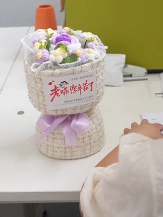 教师节送老师一份特别的礼物🎁 #礼物推荐#教师节#教师节礼物#一束花的仪式感#小香风花束