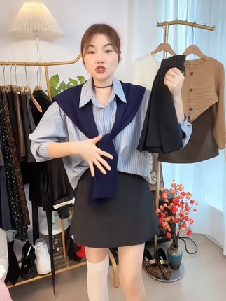 灰色高腰西装半身裙裤子女2025秋冬新款设计感侧开叉显瘦短款裤裙#秋冬裙裤 #灰色高腰 #显瘦短款 #设计感裤裙 #时尚女装