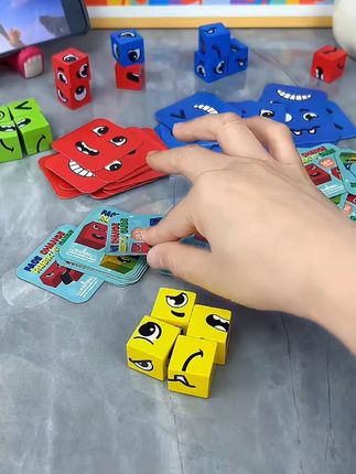 【亲子互动锻炼孩子反应力】儿童简单变脸魔方积木玩具笑脸表情对战#儿童玩具 #亲子互动 #变脸魔方 #积木玩具 #反应力锻炼