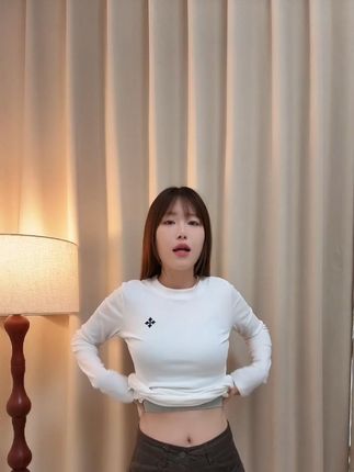 辣妹正肩圆领抗条弹力刺绣十字架长袖修身显瘦软糯秋冬打底衫女 #韩系穿搭  #早秋新款  #通勤穿搭 #气质穿搭  #修身显瘦