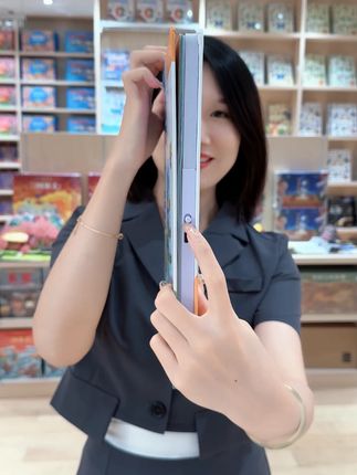 英语启蒙要趁早,给孩子准备这本分级阅读,从好开口的cvc开始,还包含了很多的高频词汇,再过渡到短文,孩子的英语启蒙就这么简单#英语分级阅读#英语启蒙