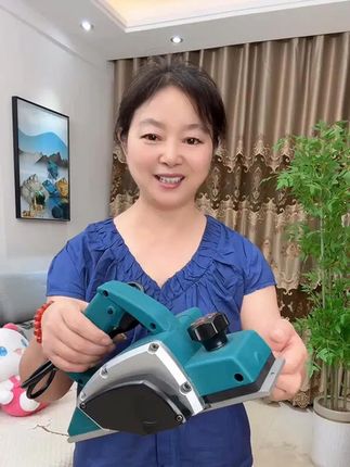 #高性能实用工具 #电刨子# 木工专用 #五金工具# 刨木机 #厂家直发品质保证 #五金工具