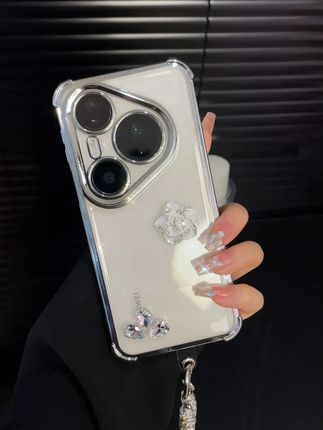 #创作灵感#华为pura80pro 高颜值气囊防摔电镀壳,立体山茶花搭配手链#小众设计感 十足#华为pura80ultra#手机壳