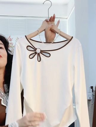 超好设计的休闲款衣服,新疆长绒棉裹着软乎亲肤感,怎么穿都自在舒适#谁穿谁好看系列 #显瘦穿搭 #穿出高级感 #显瘦遮肉 #品质女装