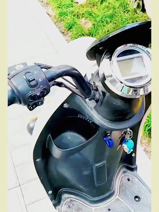 给电动车安装个 #水杯支架 以后出门骑车再也不怕手机、水杯没地放啦 #骑行装备 #电动车 #高性能实用工具 #电动车水杯架 电动车水杯架奶茶架自行车免打孔水壶架饮料架电瓶摩托车放水支架