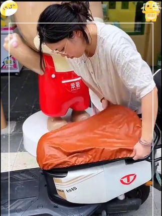 这个电瓶车座套设计的太巧妙了,不仅防晒还防水 #电瓶车座套 #骑行装备 #电瓶车防晒座套