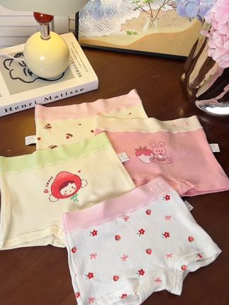 入秋啦,护肚小内裤给女儿安排上,再也不怕着凉啦 #秋冬新品 #母婴好物 #女童内裤 #面料柔软舒适