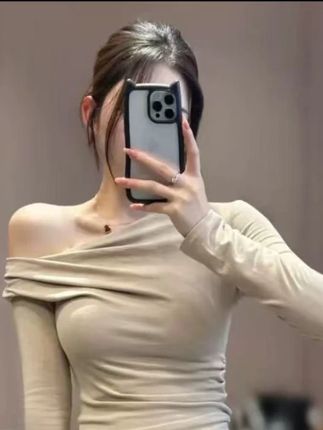 (有运险)秋季新款设计感荡领斜肩一字肩长袖T恤女显瘦打底衫上衣 #显瘦穿搭 #今天穿什么 #我的夏日ootd #通勤搭配 #小个子女生