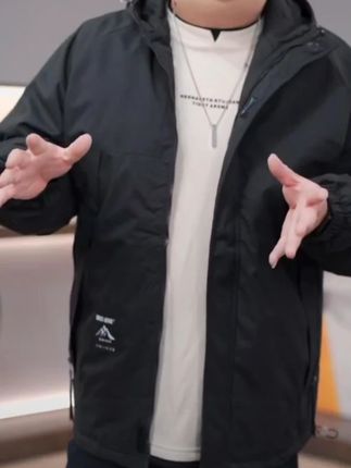 【美式冲锋衣】秋冬大码户外加棉加厚男士宽松防风防水连帽外套 #品质男装 #男生穿搭  #商务休闲 #防水连帽外套 #美式冲锋衣男款