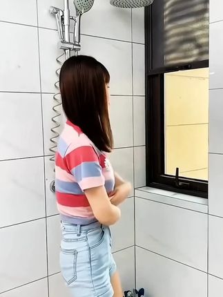 卫生间私密性不好的,可以贴这款 #百叶窗贴纸透光不透人,美观又实用#居家好物 #美观实用 #窗户防窥膜 #卫生间好物