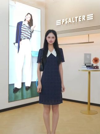 黑色蕾丝镂空连衣裙,显瘦气质好搭配~喜欢点头像进我直播间吧~ #夏季穿搭 #蕾丝裙 #气质穿搭 #显瘦穿搭 #通勤穿搭